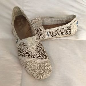 Toms Crocheted Classic